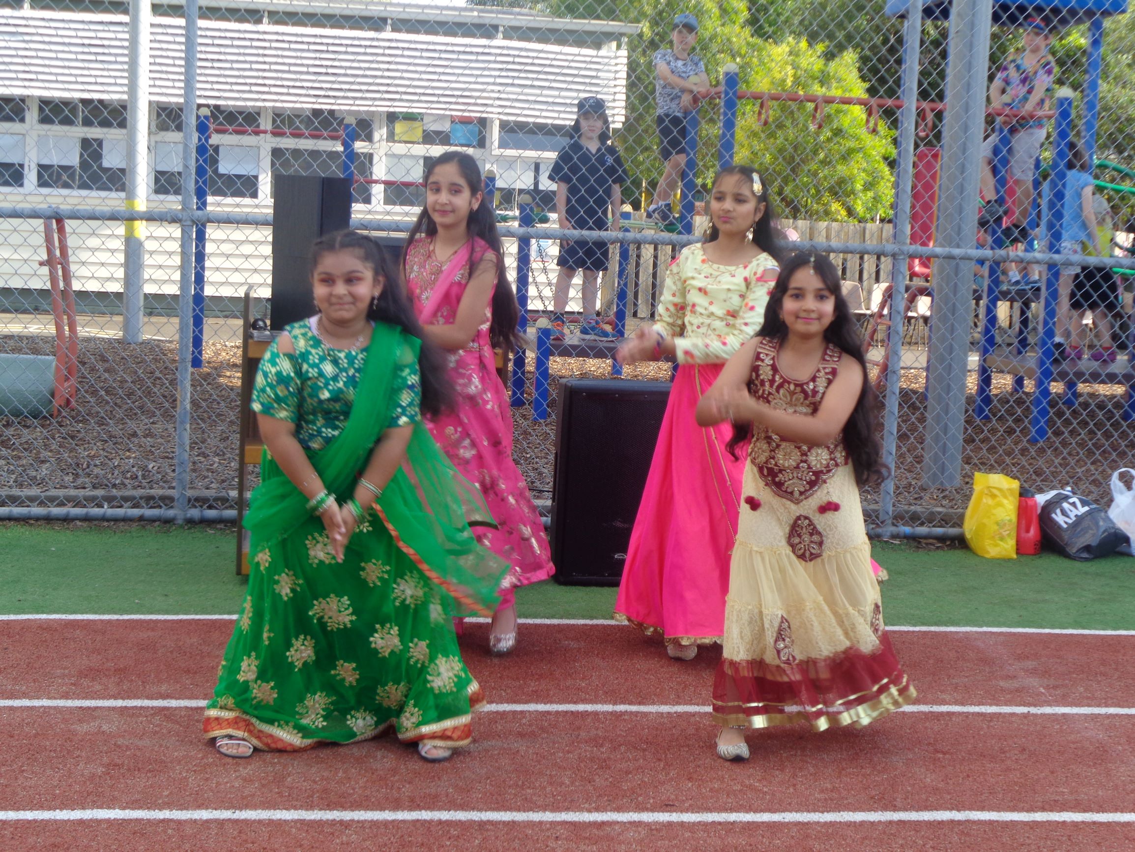 /uploaded_files/media/gallery/1584693026Indian girls dance.JPG